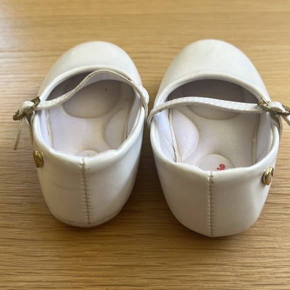 Pinokio White Patent Mary Janes Size 23 EUR/21 BRA - Picture 6 of 9